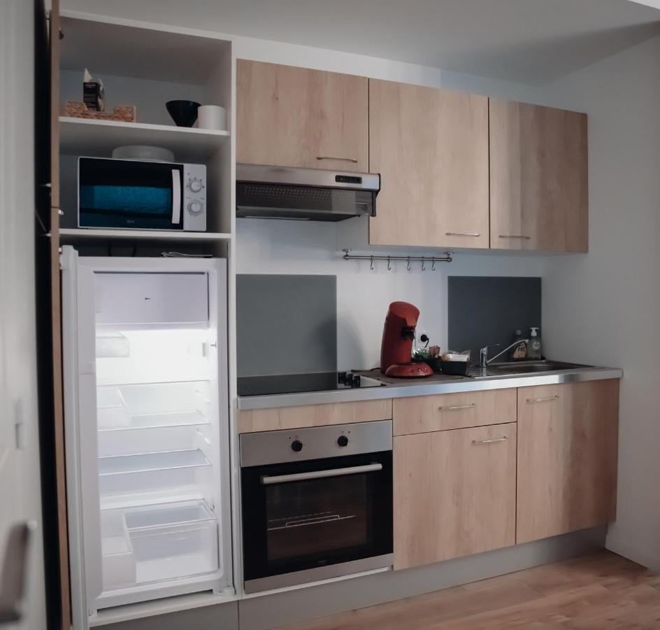 Cosy Et Moderne En Centre Ville, Fibre Haut Debit Ernée Exteriör bild